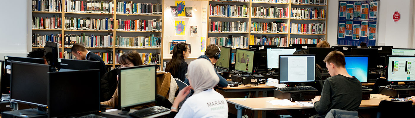 Computer area in the library 